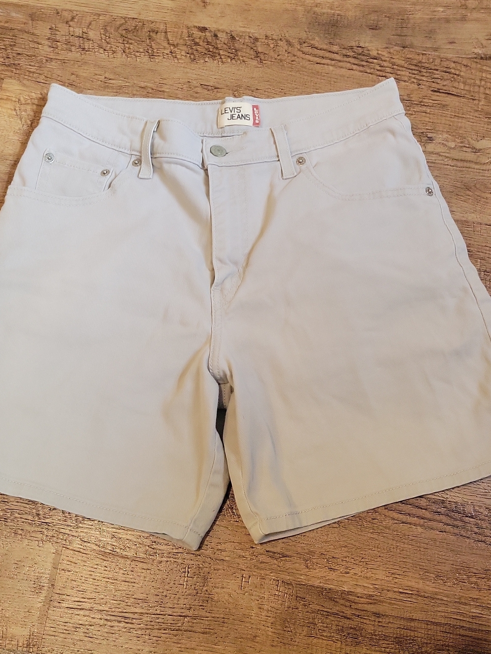 Levi's Womens Khaki Flat Front Shorts